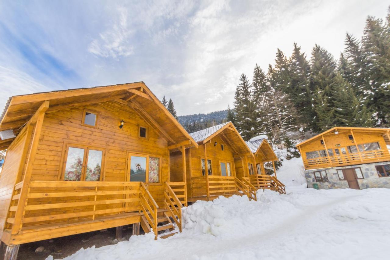 Mountain Cabins Mestia Eksteriør bilde